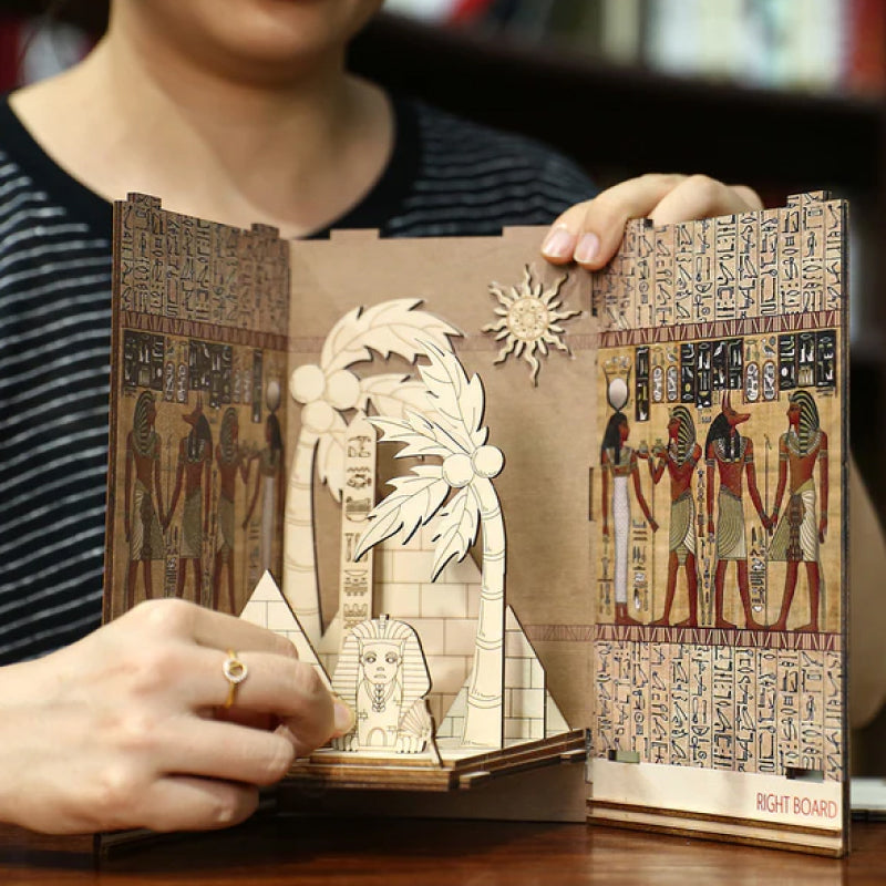 Ägyptisches Buch