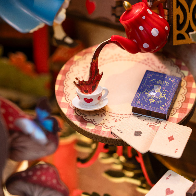 Alice im Wunderland Buch