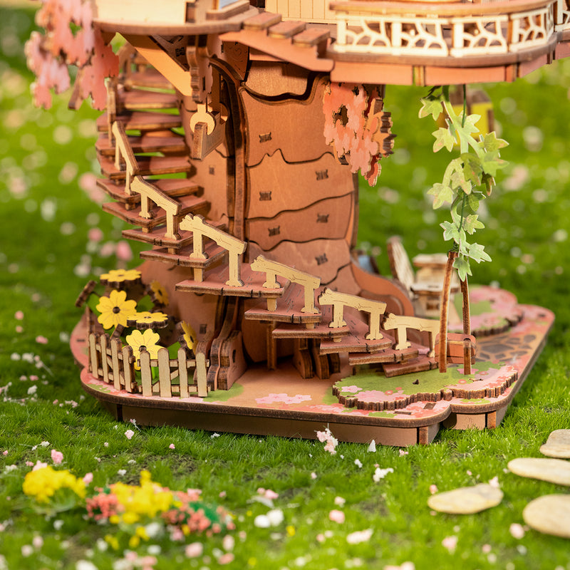Sakura Baumhaus
